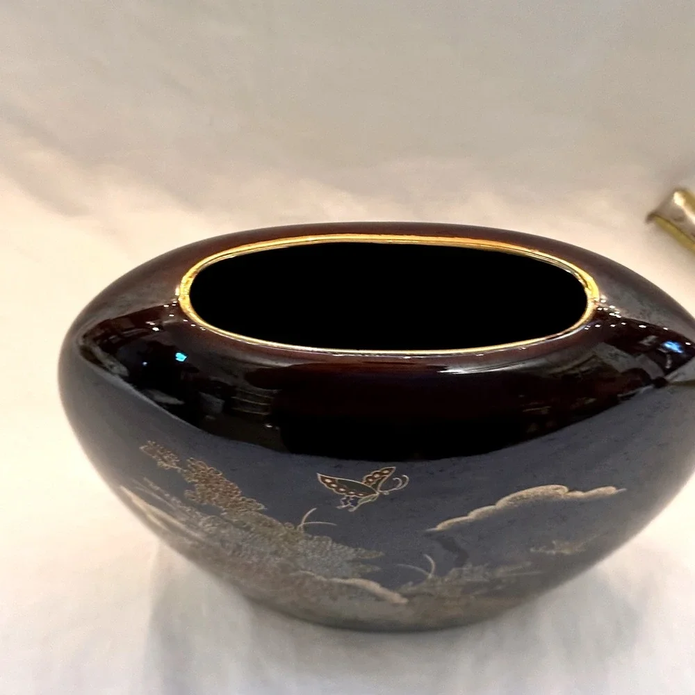 Japanese Porcelain Vase 7.5in Burgundy/Brown Exc Floral Gold Gilt Bud Oriental